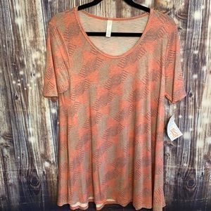 NWT Lularoe perfect tee size XS